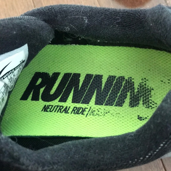 Nike Pegasus 31 Black Running Sneaker Size 7.5 - Picture 4 of 8